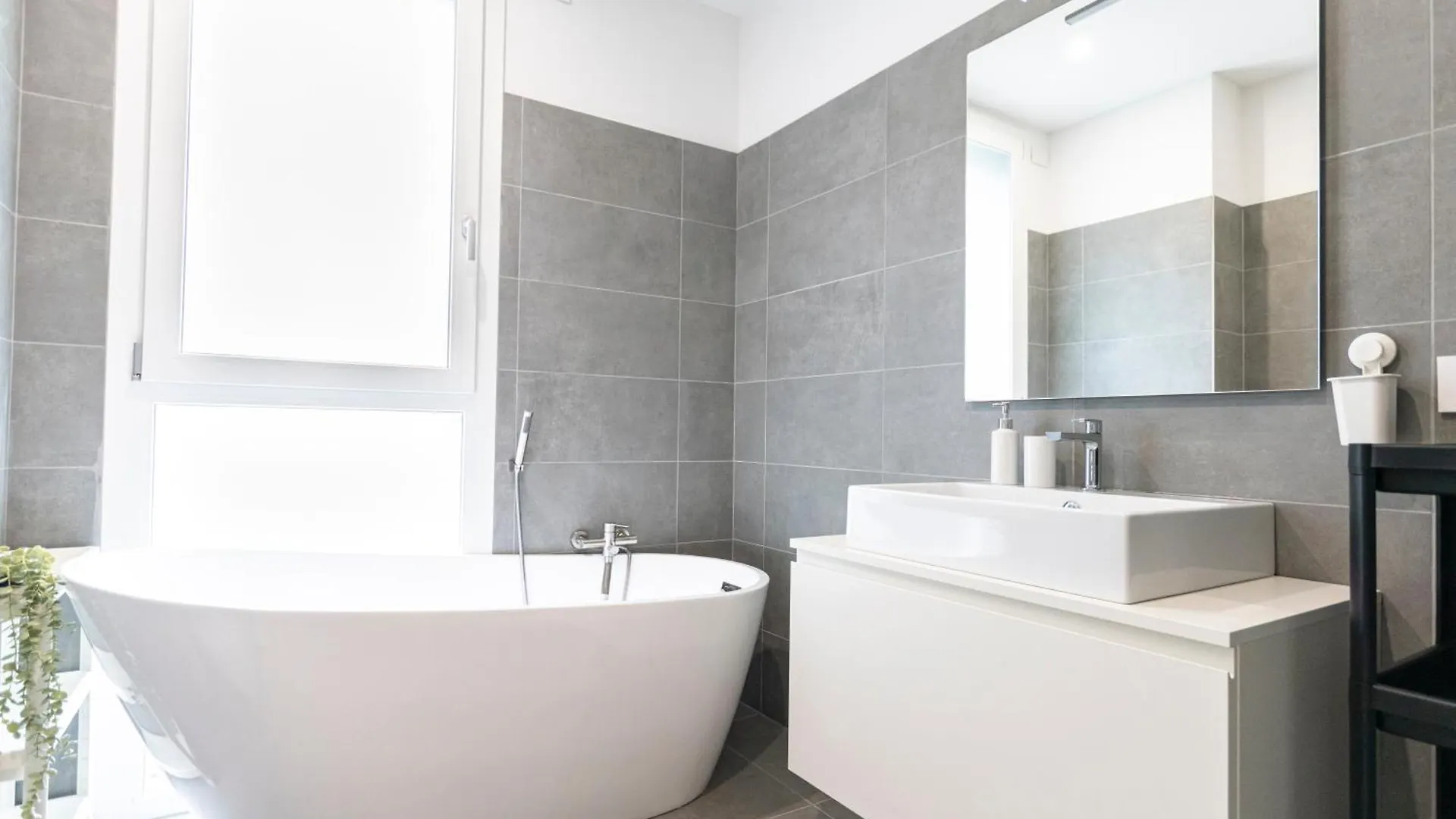 Luxury Flat - Principe Eugenio 3 Apartment Milan