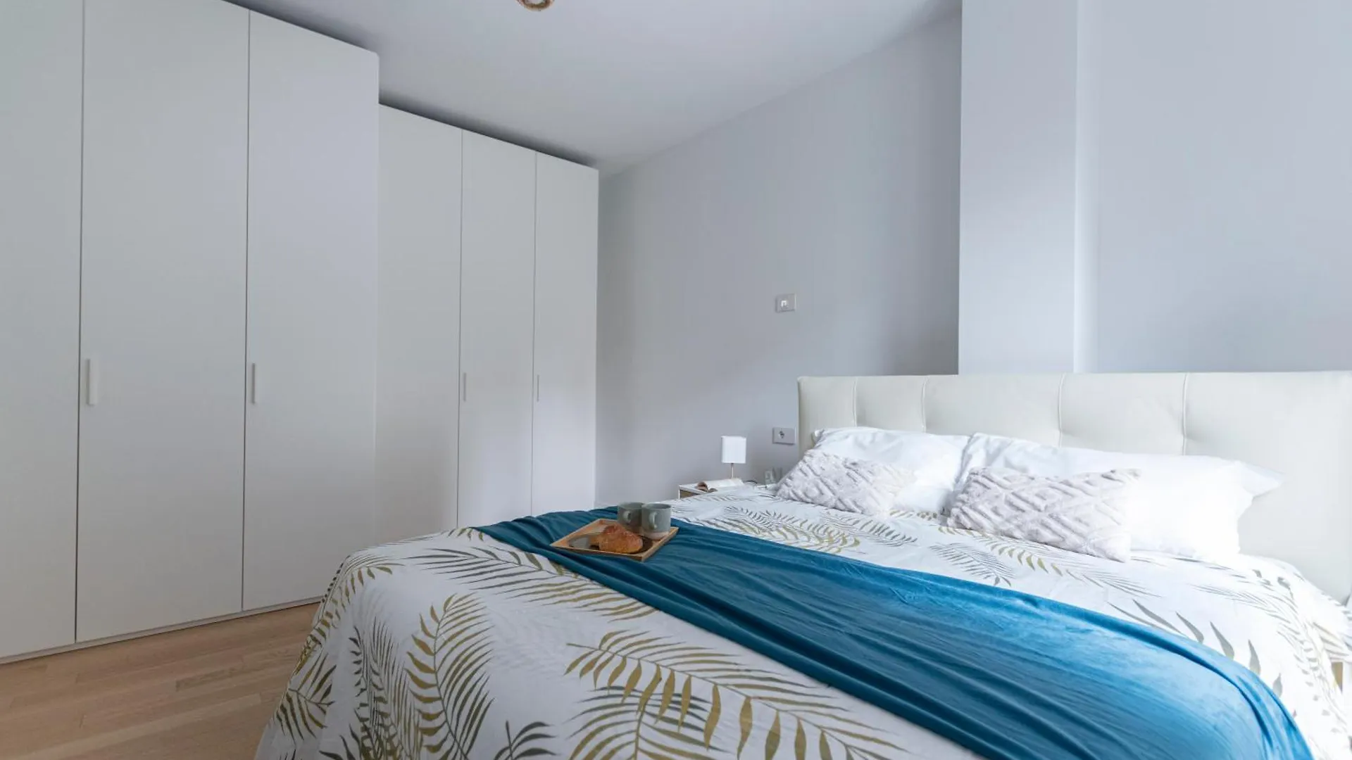Luxury Flat - Principe Eugenio 3 Apartment Milan Italy