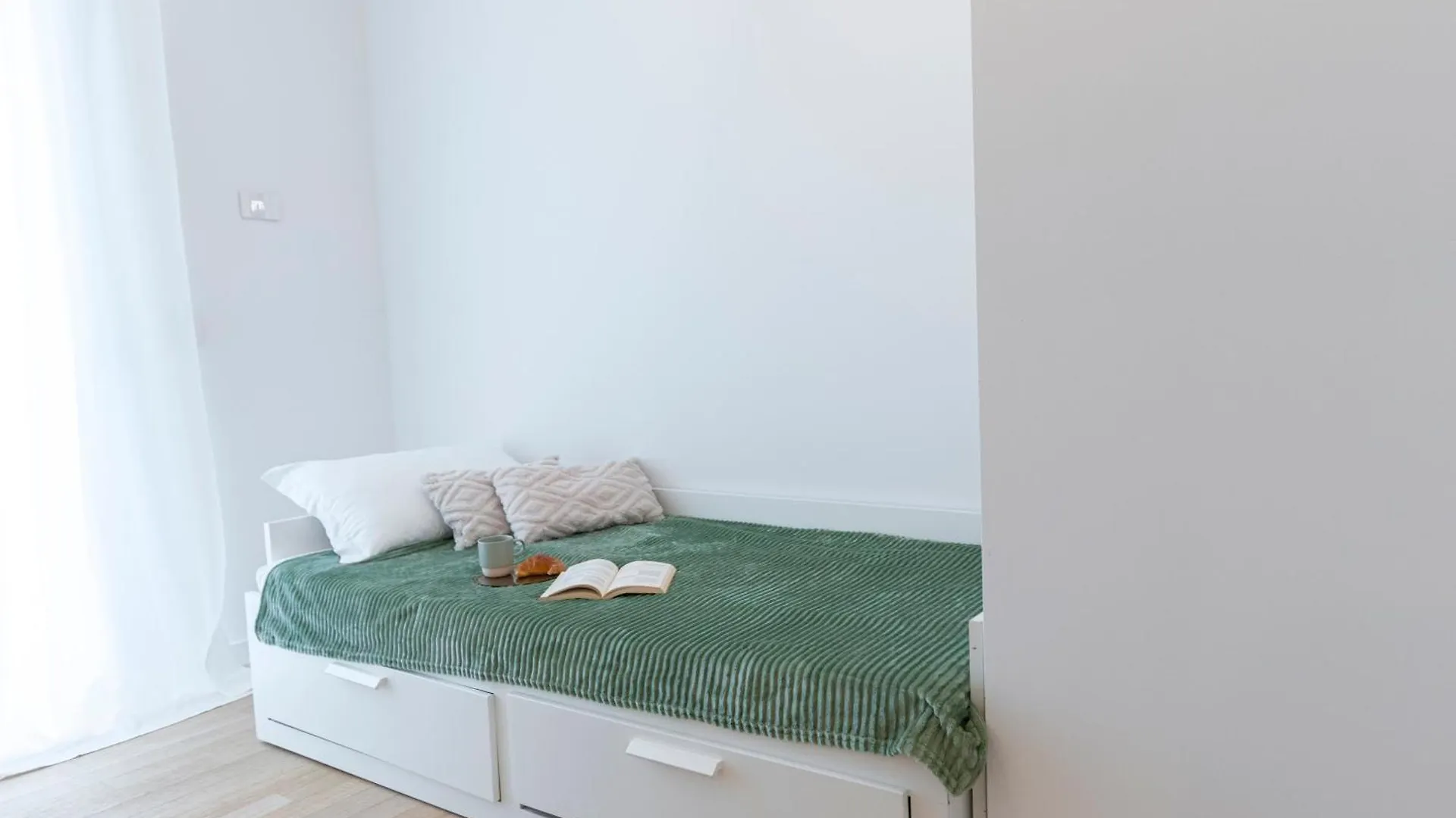 Luxury Flat - Principe Eugenio 3 Apartment Milan